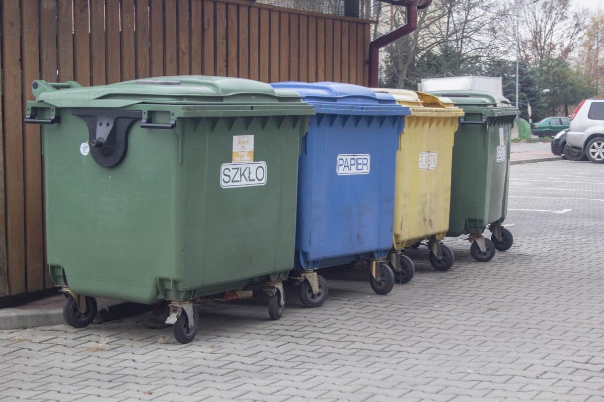 Stawka za odbiór śmieci ma wzrosnąć z 26 do 32 zł.<br/>fot.Bartłomiej Pacek