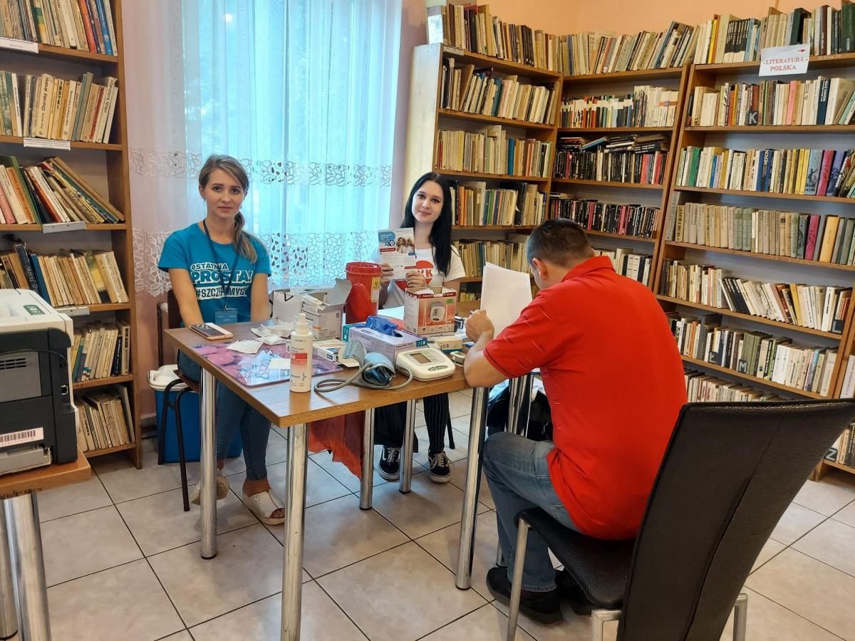 Podczas festynu promującego szczepienia zaszczepiło się 10 osób.  <br/>fot.Artur Wilgucki