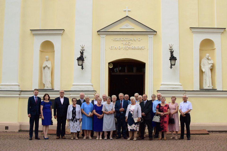 50-lecie obchodziło 14 małżeńskich par z terenu gminy.<br/>fot.UG Wielkie Oczy