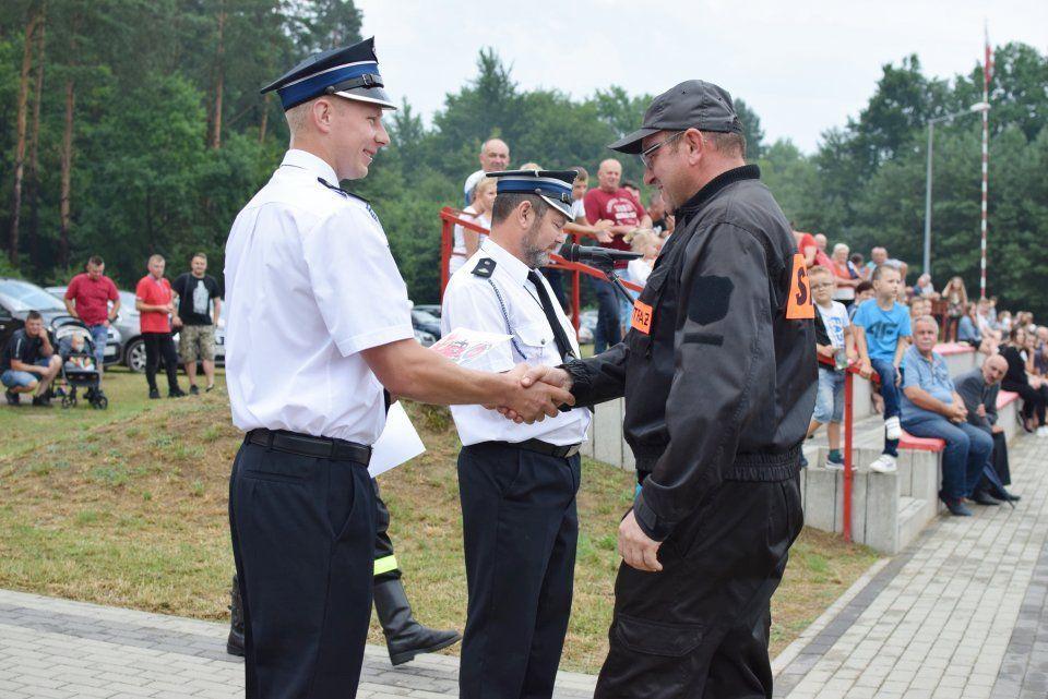 Za wysiłek włożony zarówno w przygotowania, jak i gotowość niesienia pomocy w obliczu niespodziewanych zdarzeń wszystkie jednostki otrzymały nagrody i dyplomy.
 
<br/>fot.UG Wielkie Oczy