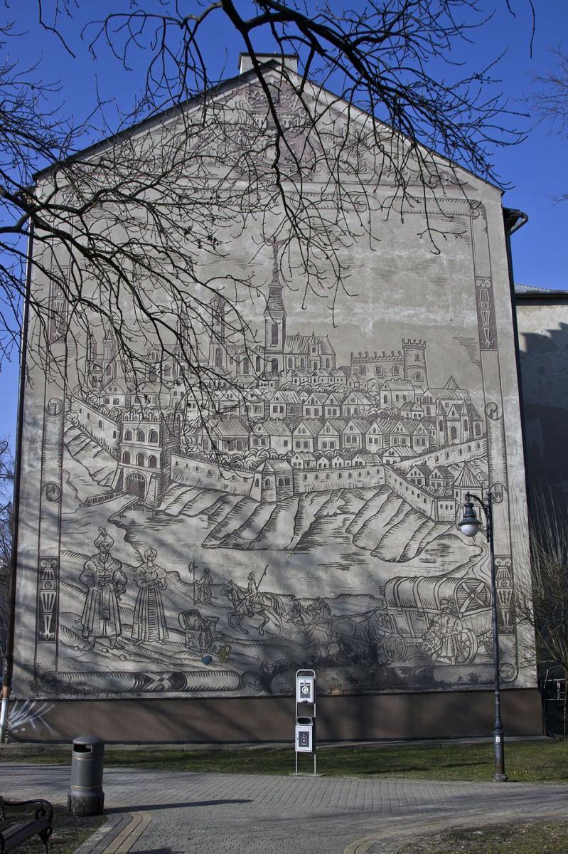 Tak wygląda zabytkowe sgrafitto przy ul. Kraszewskiego 14. To unikatowe dzieło w przestrzeni miejskiej Jarosławia.<br/>fot.Z. Polit