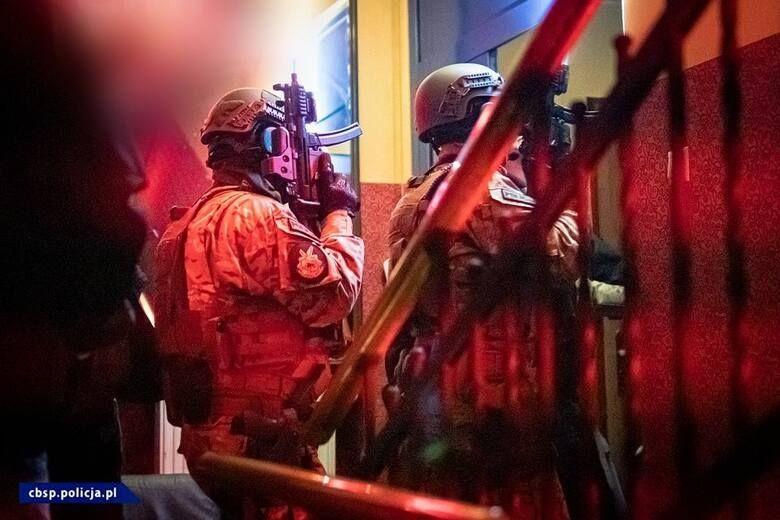 Seksgang, działający także na Podkarpaciu, rozbili funkcjonariusze Centralnego Biura Śledczego Policji.<br/>fot.serwis CBŚP