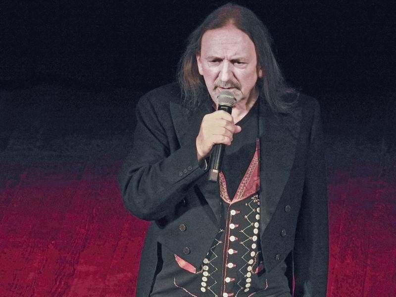 W ramach Dni Zamku Kazimierzowskiego przed przemyską publicznością wystąpi m.in. Marek Piekarczyk – artysta, którego nikomu przedstawiać chyba nie trzeba.

<br/>fot.PCKiN Zamek