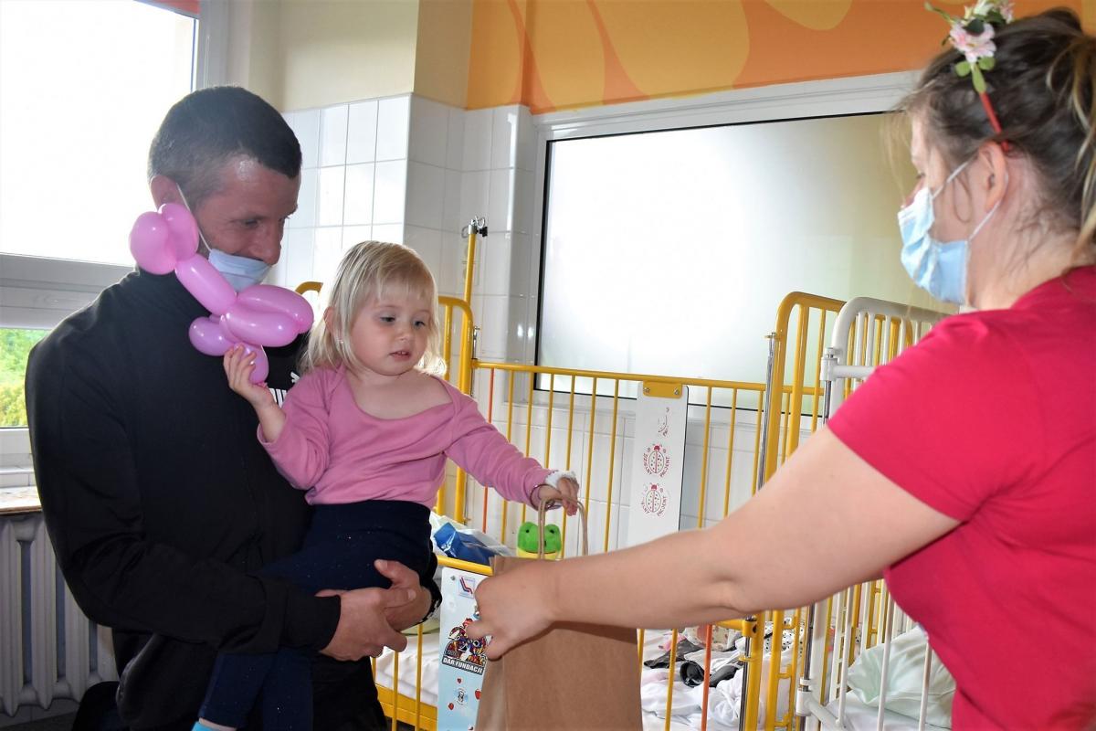 Z okazji Dnia Dziecka wolontariusze Fundacji Dr Clown przygotowali wyjątkowe atrakcje dla hospitalizowanych dzieci w przemyskim szpitalu.


<br/>fot.WSZwP