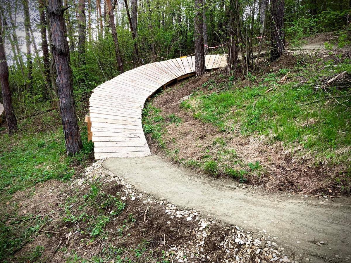 Poszczególne trasy Parku Rowerowego Fort Trails na Zniesieniu są w ostatnim stadium budów. Jeśli nie wydarzy się nic nieprzewidzianego, zostaną udostępnione już w czerwcu br.<br/>fot.UM Przemyśl  