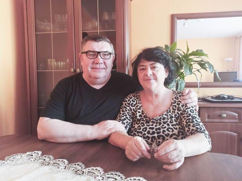 Małgorzata i Jerzy Chomiccy są zastępczymi rodzicami od 2013 roku. To już dziadkowie jak się patrzy. Ich własne dzieci założyły już swoje rodziny i wyprowadziły się z domu, jednak dom Chomickich nadal jest pełen dziecięcego gwaru.

<br/>fot.archiwum domowe