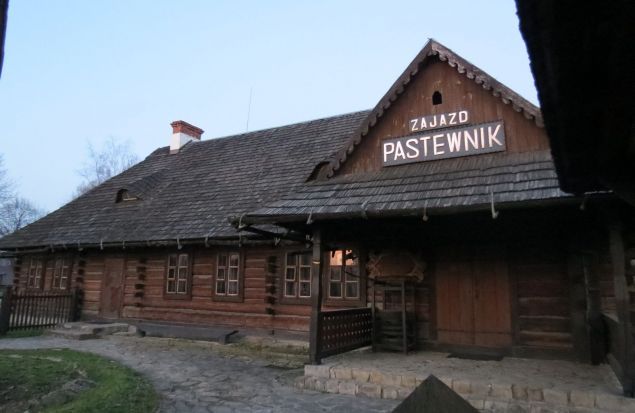 Zajazd Pastewnik to centrum, bodajże największej ujawnionej afery z udziałem samorządowców w naszym regionie.<br/>fot.Barbara Chmura