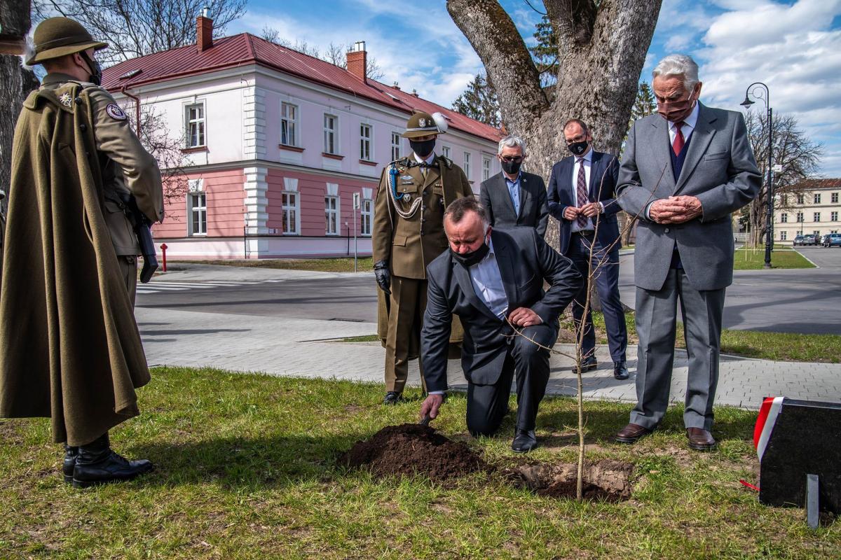 Dowództwo i żołnierze 5. Batalionu Strzelców Podhalańskich uczcili pamięć zamordowanego w Charkowie w 1940 r. kpt. Władysława Zbrożka.<br/>fot.5 Batalion Strzelców Podhalańskich