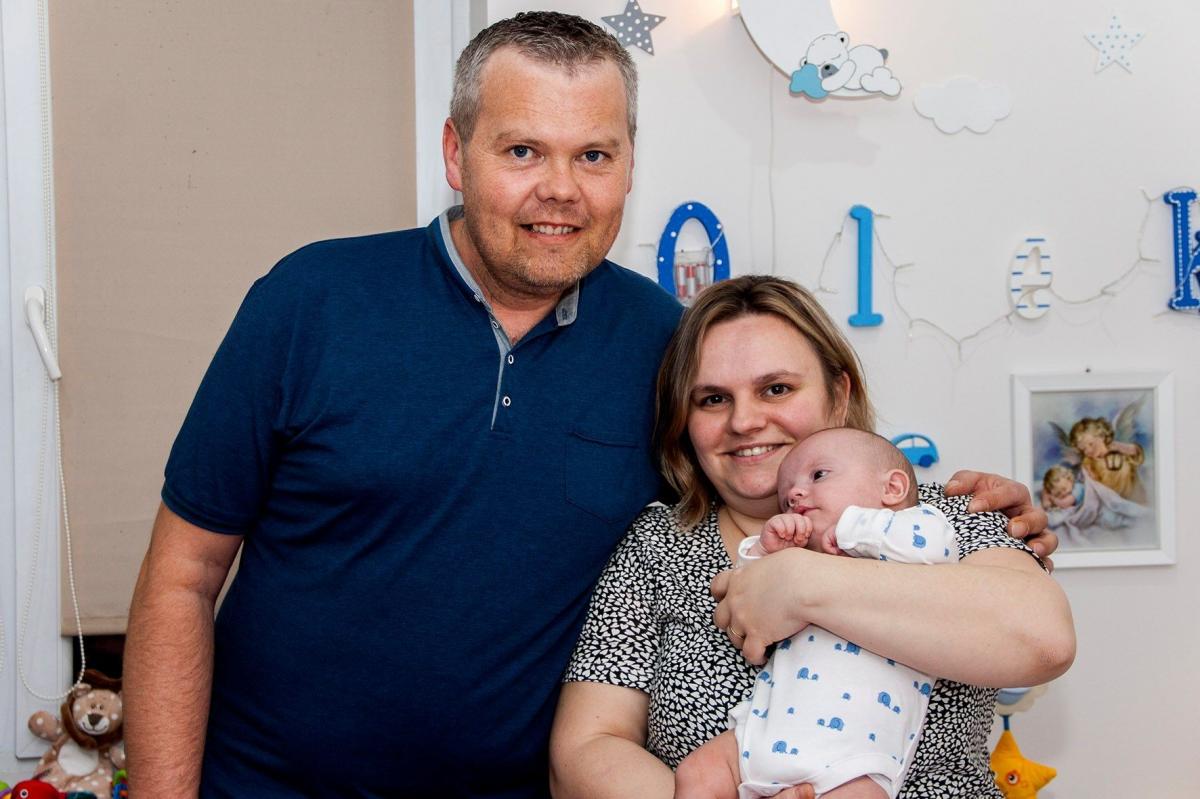 Przed Joanną i Markiem i ich synkiem Olkiem jedno z największych wyzwań w życiu. Wierzymy, że kiedy się już z nim zmierzą, będziemy mogli przekazać same pozytywne wiadomości.<br/>fot.Marcin Materniak