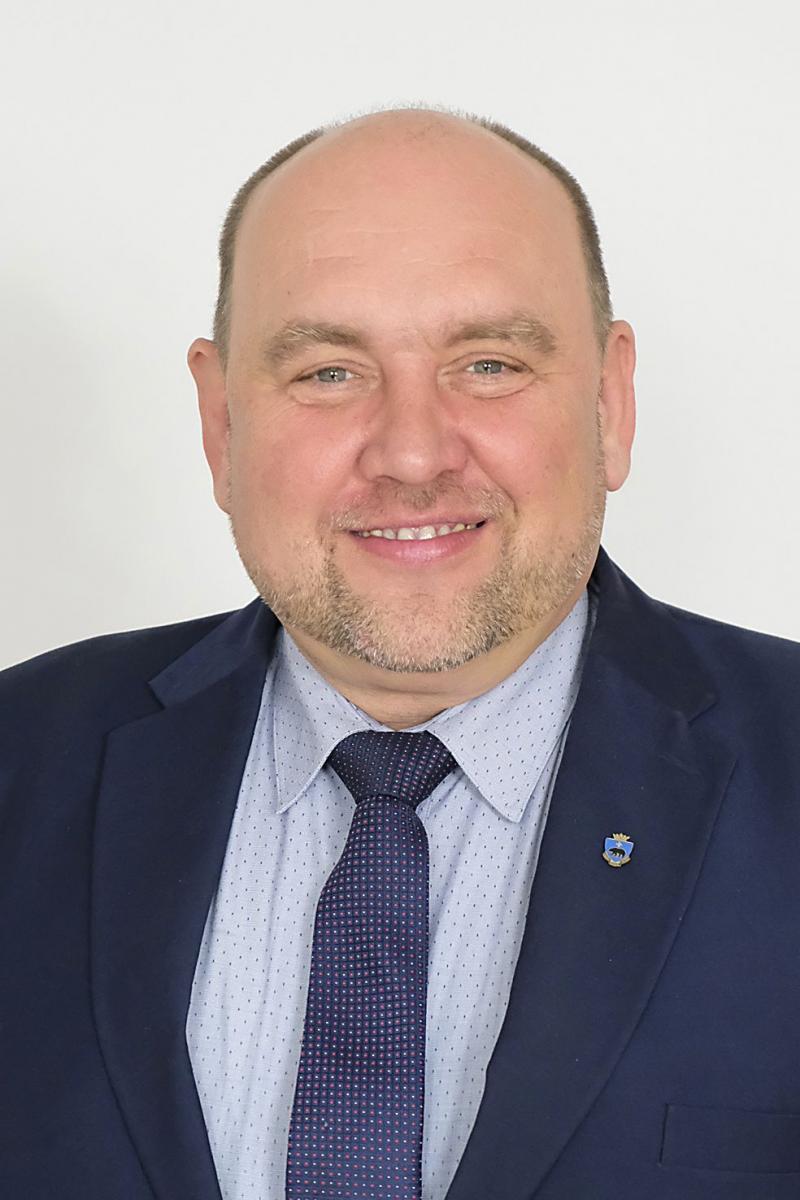 – Między umorzeniem a uniewinnieniem istnieje zasadnicza różnica jakościowa – uważa radny Tomasz Schabowski (KO). <br/>fot.Jacek Szwic