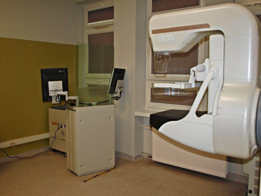 Pracownia badań mammograficznych w Przemyślu mieści się w przychodni przy ulicy Sportowej 6, na 1. piętrze, w gabinecie 113 i dysponuje nowoczesnym mammografem.<br/>fot.Mariusz Godos