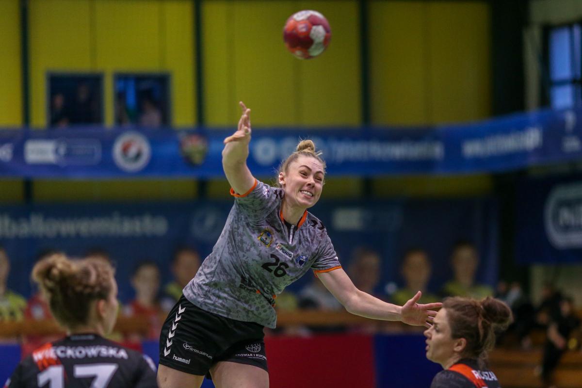 Aleksandra Zimny w dwóch meczach z Piotrcovią zdobyła 9 bramek.<br/>fot.PGNiG Superliga Piłki Ręcznej Kobiet