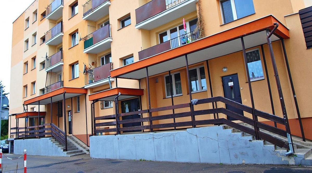 Przedszkole Miejskie nr 14 im. Czytelników Życia Podkarpackiego przy ul. Borelowskiego 9 liczy 3 oddziały, do których uczęszcza 75 dzieci. Znajduje się w bloku mieszkalnym.<br/>fot.Mariusz Godos
