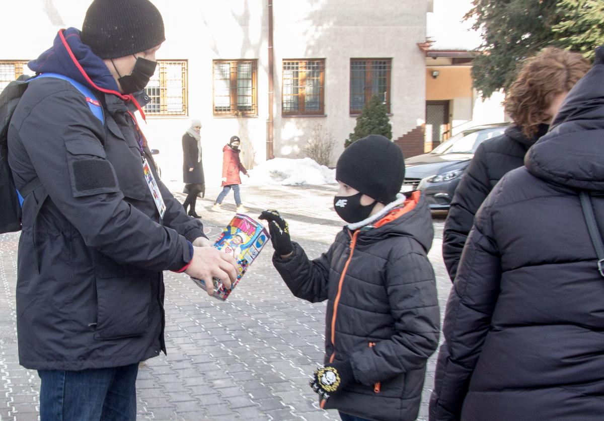 Wolontariusze kwestowali mimo mrozów w Jarosławiu, Lubaczowie i Przeworsku.<br/>fot.Bartłomiej Pacek