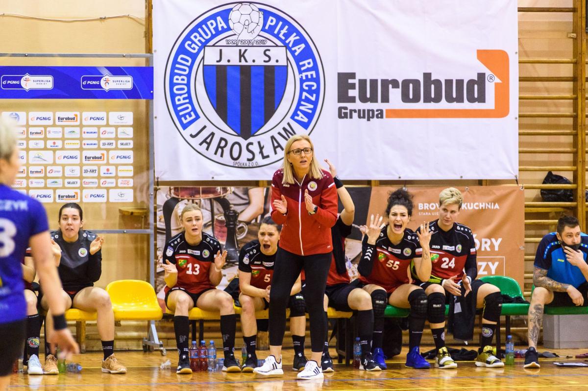 Trener KPR Kobierzyce Edyta Majdzińska przeżywała ze swoim zespołem ciężkie chwile w Jarosławiu.<br/>fot.PGNiG Superliga Piłki Ręcznej Kobiet