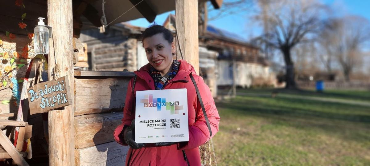 Laureaci marki mają być swoistymi ambasadorami regionu. Certyfikowane „Miejsca marki Roztocze” oznaczono specjalnymi tabliczkami.<br/>fot.zbiory własne