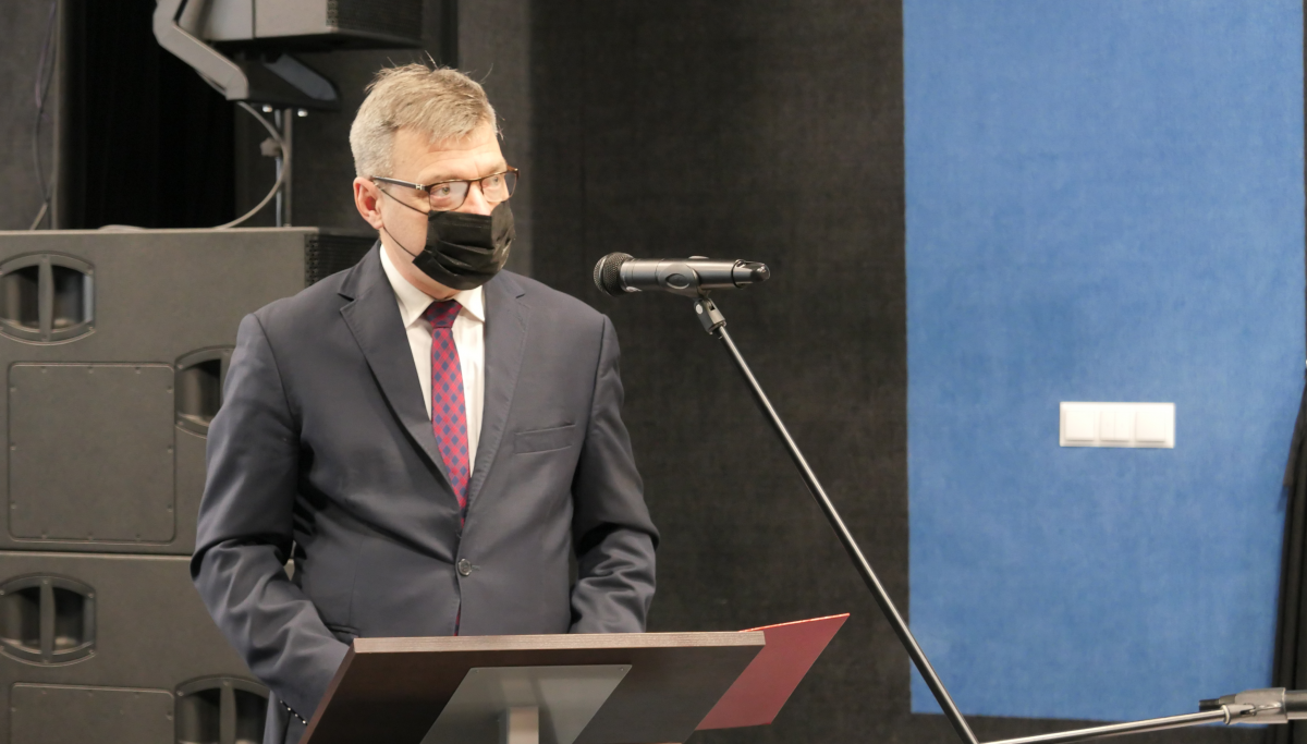 M. Piziurny zapowiedział kilka ciekawych planów inwestycyjnych, m.in. budowę deptaka nad ZEK-iem czy wykonanie dokumentacji umożliwiającej remont hali targowej.<br/>fot.UM Radymno