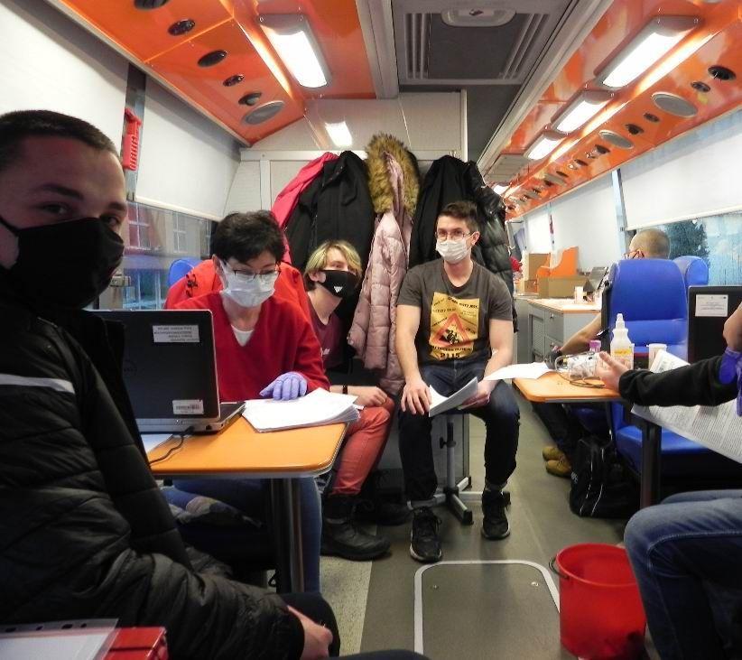 Podczas styczniowej wizyty krwiobusa w mieście najcenniejszym płynem podzieliły się 22 osoby. A w całym ubiegłym roku ponad 200 osób.<br/>fot.UM Jarosław