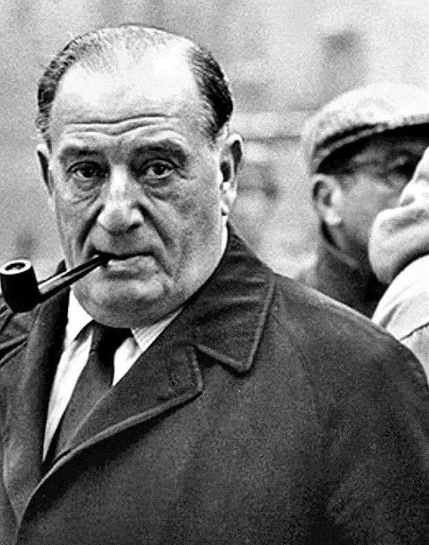 Sam Spiegel z każdym rokiem w Hollywood robił oszałamiającą karierę. Pracował na miano jednego z najważniejszych producentów filmowych w historii kina. I takie zdobył.<br/>fot.www.ibdm.com
