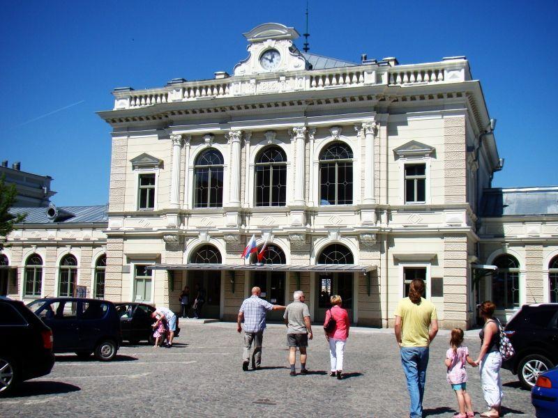 Dworzec Przemyśl Główny jest bez wątpienia perłą architektury kolejowej zarówno w Polsce, jak i na świecie.<br/>fot.www.wikipedia.pl