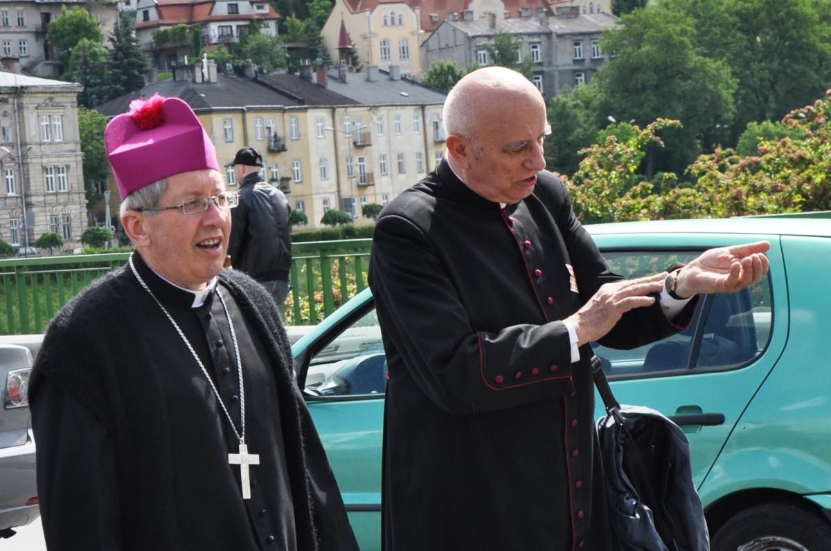 Bp Jan Niemiec (z lewej).<br/>fot.Paweł Bugira