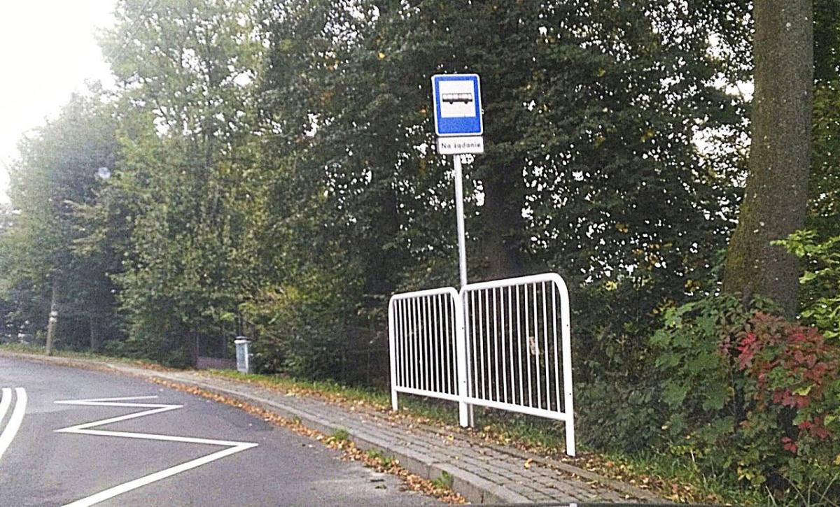 Od siedmiu lat mieszkańcy walczyli o ten przystanek. 1 października br. doczekali się pozytywnego finału swoich starań.<br/>fot.ze zbiorów własnych