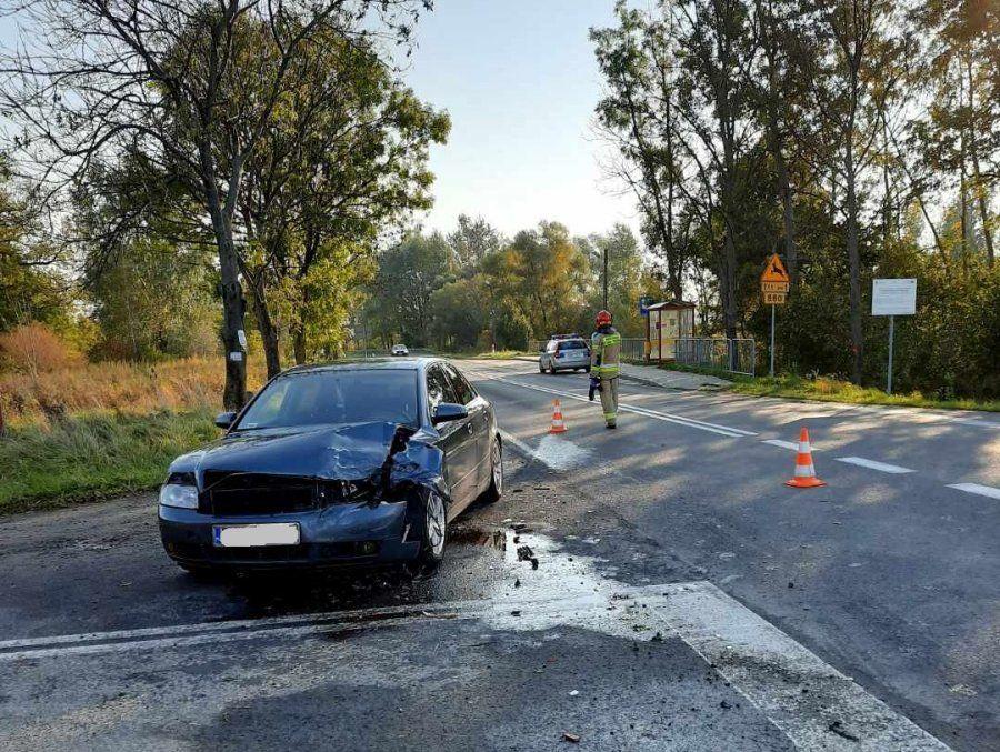 Audi rozbite podczas kolizji.<br/>fot.KPP Jarosław