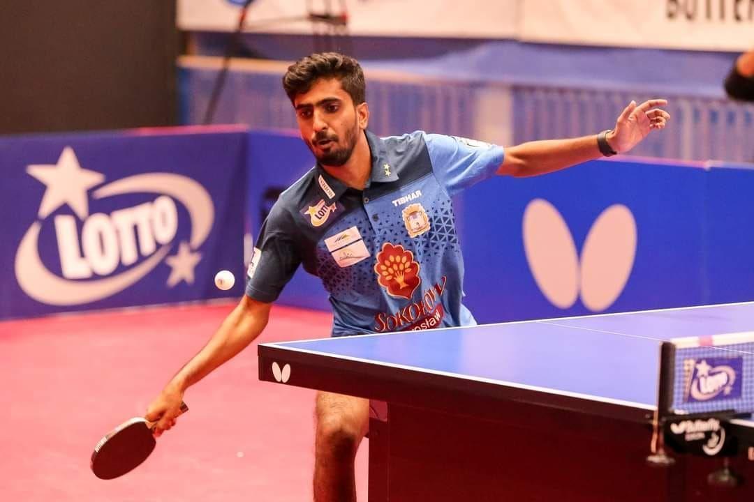 Sathiyan Gnanasekaran rozegrał w LOTTO Superlidze cztery mecze. Wszystkie wygrał. Wraca do ojczyzny, ale trzeba mieć nadzieję, że w decydującej dla Sokołowa SA rozgrywce o medale, Hindusa zobaczymy jeszcze w barwach jarosławskiego zespołu.<br/>fot.ze zbiorów własnych