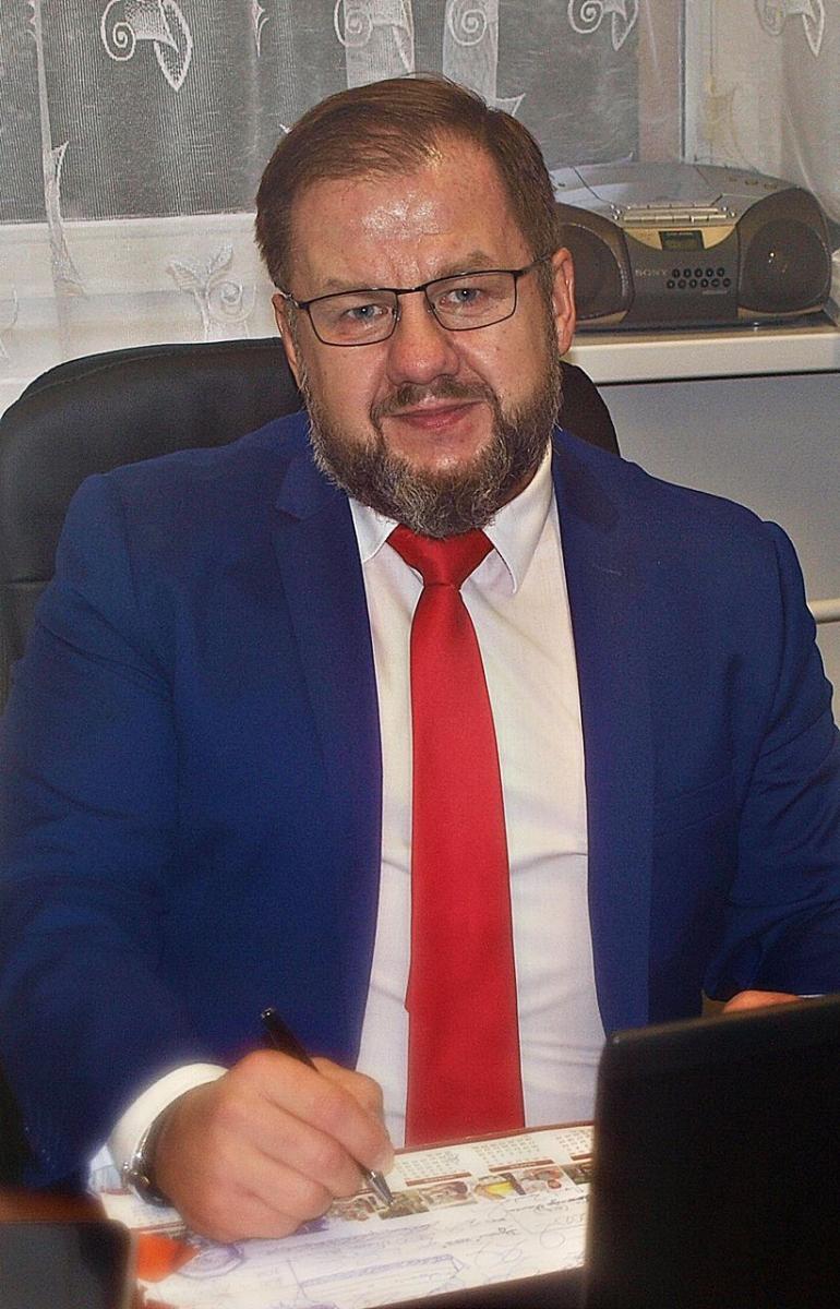 – Prawdą jest, że od razu nie podjąłem decyzji o wypowiedzeniu umowy o pracę, bo rozważałem możliwości przeniesienia tej pani na inne stanowisko. To się nie udało, bo takowego nie znalazłem – powiedział dyrektor MOPS-u Piotr Hryniszyn.<br/>fot.Mariusz Godos