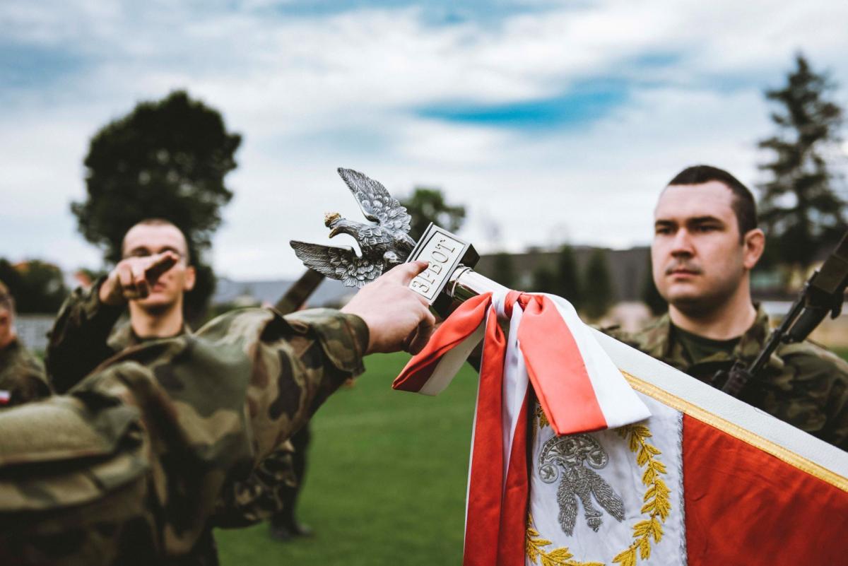 Rotę przysięgi na sztandar 3 PBOT złożyło 66 żołnierzy ochotników.<br/>fot.Paulina Lęcznar