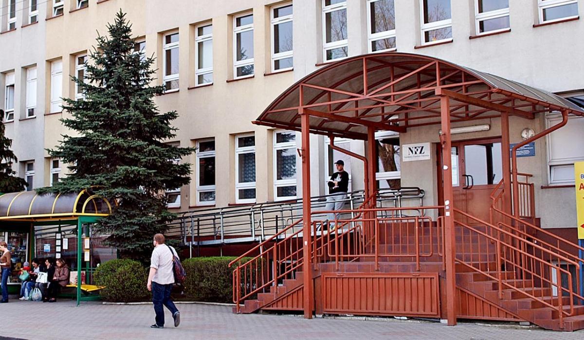 Zdaniem wielu mieszkańców miasta do przychodni przy ulicy Sportowej, nad którą kuratelę ma szpital na Monte Cassino, bardzo trudno jest się dodzwonić.<br/>fot.Mariusz Godos