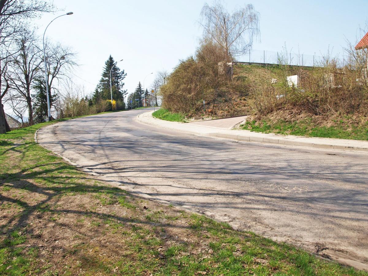 Pierwotnie remont ulicy Bielskiego miał kosztować ok. 6 mln 700 tys. zł, firma Strabag z Pruszkowa wykona go za ponad 4 mln 850 tys. zł. A to oznacza, że miasto zaoszczędzi na tym niecały milion złotych.<br/>fot.Mariusz Godos