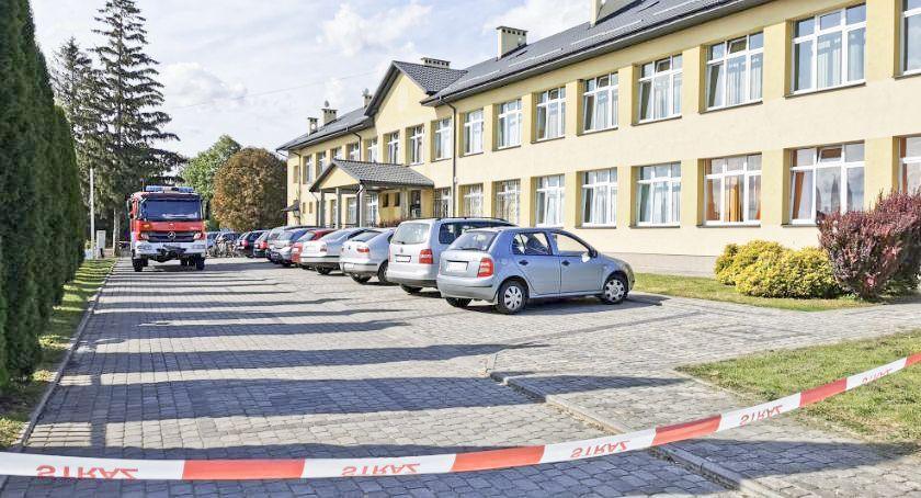 Jedną ze szkół, w których zarządzono ewakuację była SP w Łowcach<br/>fot.SP w Łowcach