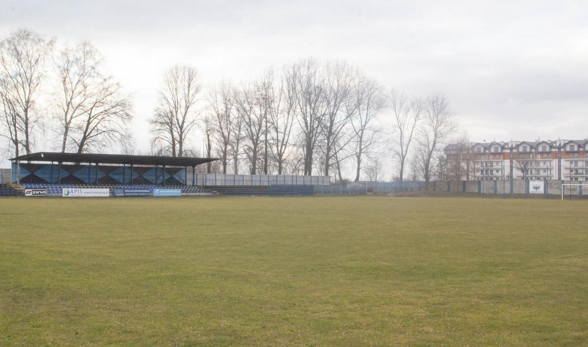Wśród odrzuconych projektów znalazła się budowa oświetlenia na stadionie JKS.<br/>fot.Bartłomiej Pacek