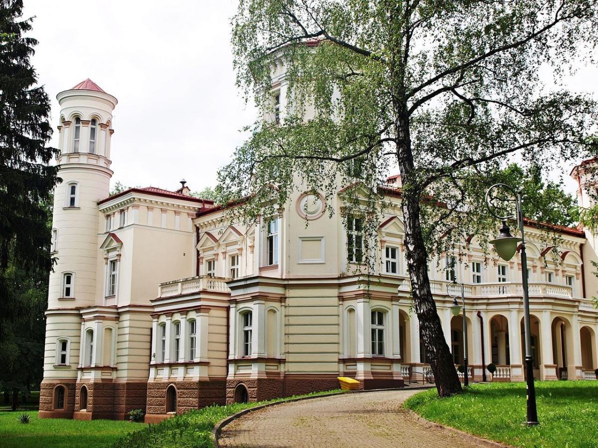 Siedem podkarpackich uczelni, m.in. PWSW w Przemyślu, otrzymało dotację z budżetu Urzędu Marszałkowskiego w Rzeszowie. Łączna kwota rozdysponowana między nie to 1 mln zł.<br/>fot.Mariusz Godos