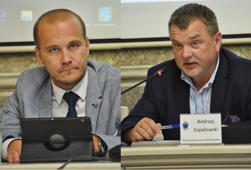 – Narzekaliście, że nie ma pieniędzy, nic się nie dzieje. Są pieniądze, to też jest źle – powiedział Maciej Kamiński (PiS - z lewej).
– Proszę, nie róbcie z mieszkańców Kruhela idiotów – mówił Andrzej Zapałowski (WdP - z prawej), twierdząc, że zarezerwowane pieniądze nie wystarczą na potrzeby mieszk