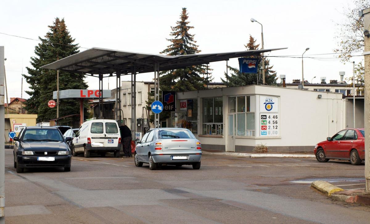 Stacja paliw na terenie MZK przez pewien czas była zamknięta, bo nie było pieniędzy na zakup paliwa.<br/>fot.Mariusz Godos