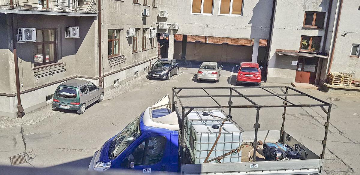 Komenda Miejska Policji w Przemyślu prowadzi postępowanie sprawdzające, związane z akcją dezynfekcji miasta prowadzoną przez Przedsiębiorstwo Wodociągów i Kanalizacji sp. z o.o. w Przemyślu. <br/>fot.ze zbiorów własnych