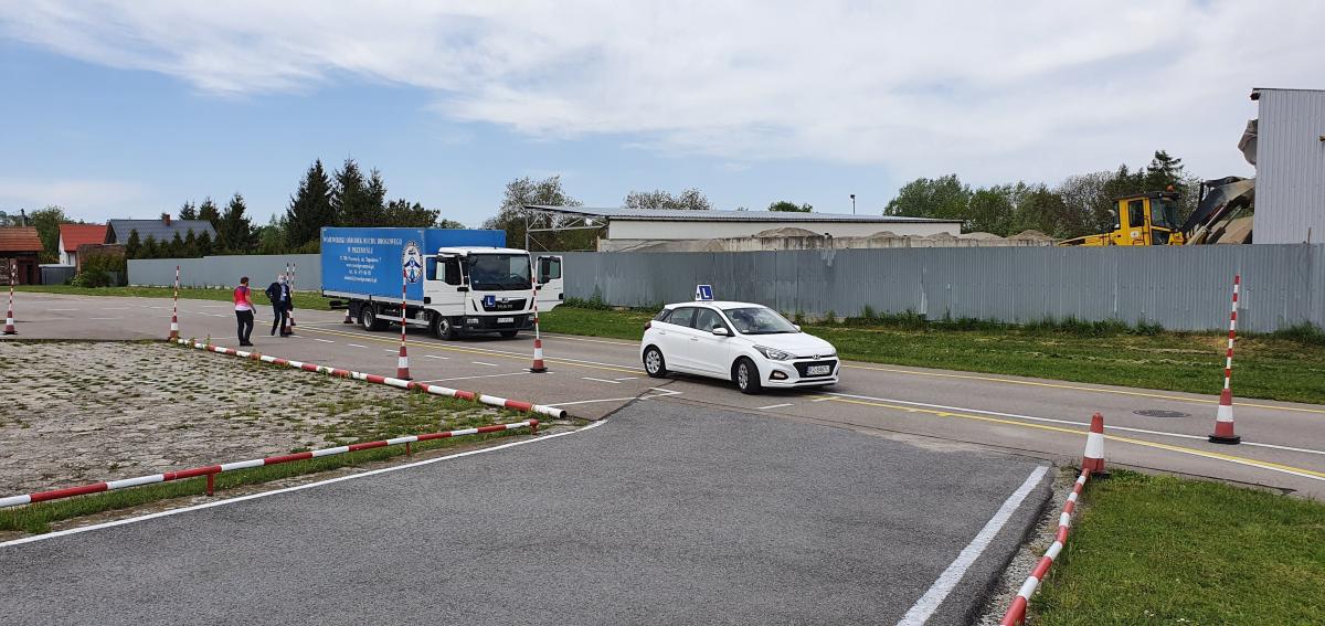 11 maja br. pierwsi kandydaci na kierowców zaliczali m.in. plac manewrowy.<br/>fot.ze zbiorów własnych