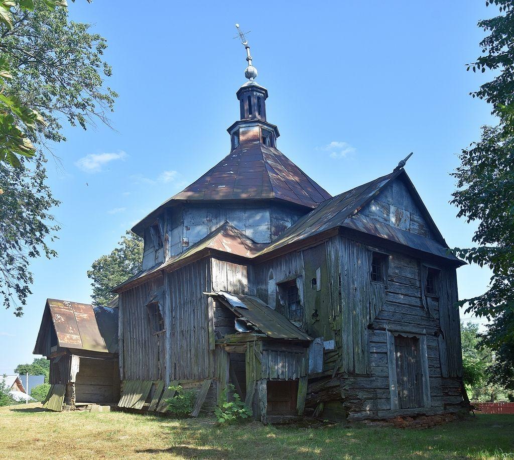 Cerkiew greckokatolicka pw. Opieki Matki Bożej zbudowana została w latach 1803 – 1811.<br/>fot.Henryk Bielamowicz