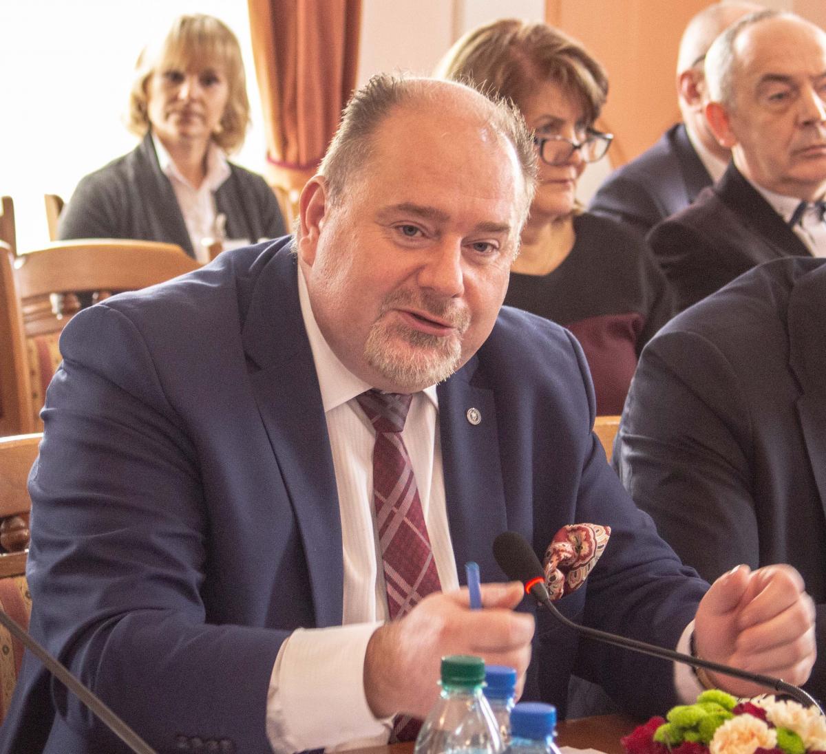 Jak zapowiedział w piątek (20 marca) W. Paluch, miasto nad tutejszymi przedsiębiorcami rozłoży parasol ochronny. <br/>fot.Bartłomiej Pacek