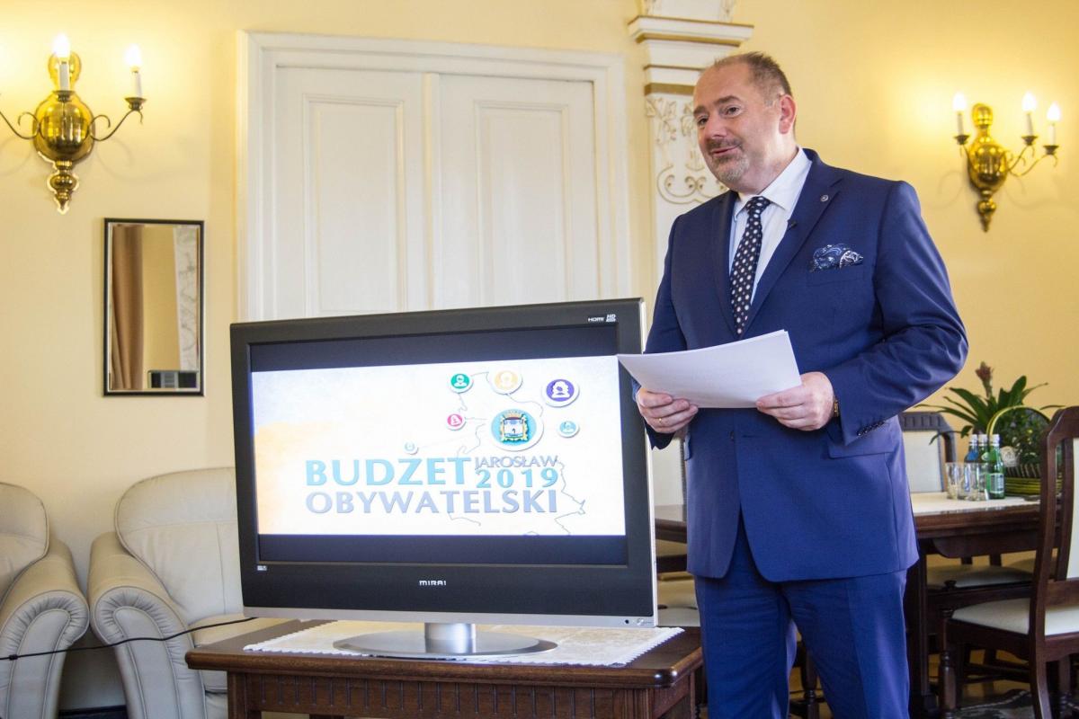 Budżet obywatelski to oczko w głowie burmistrza W. Palucha.<br/>fot.Bartłomiej Pacek