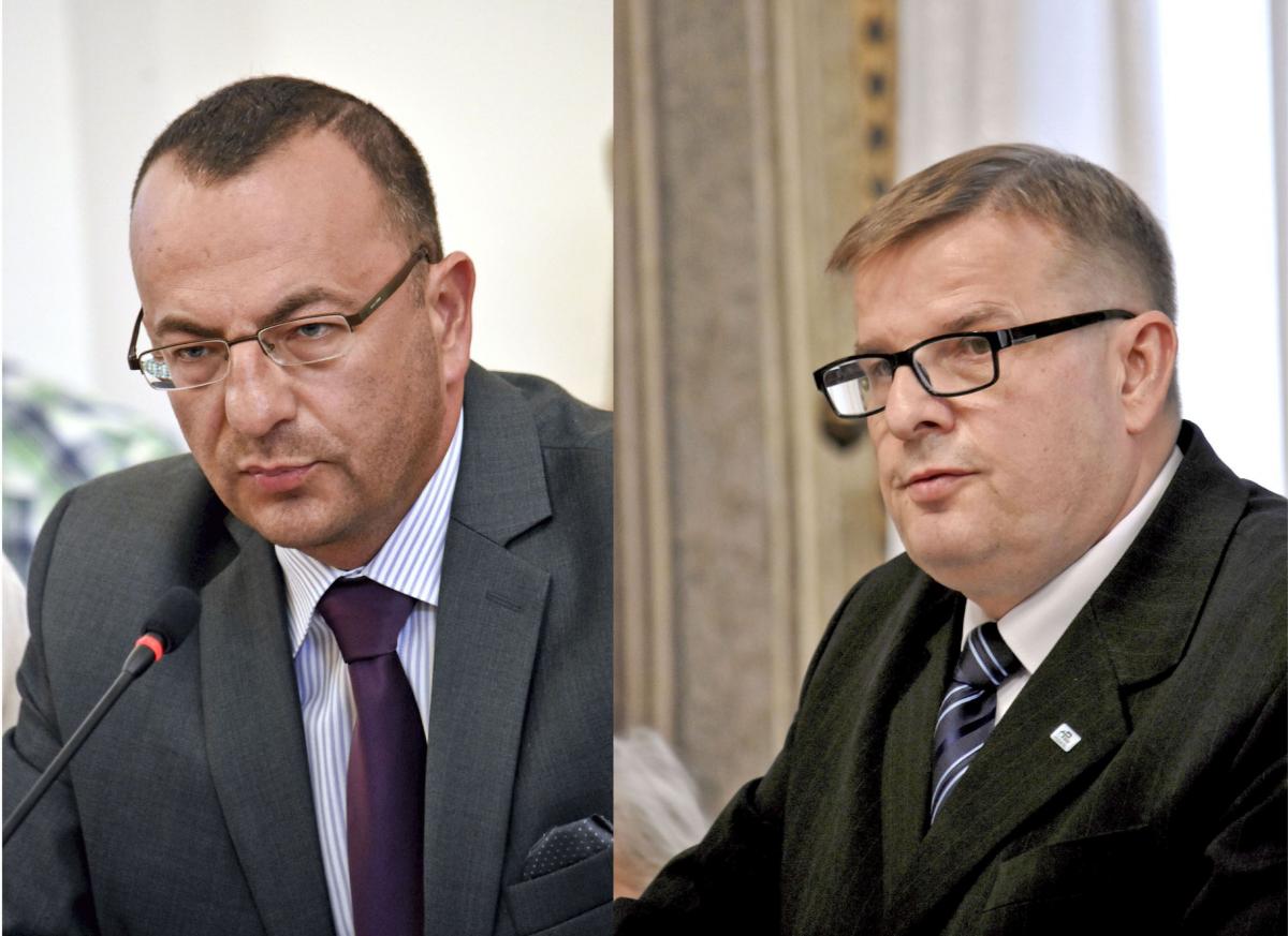 Wójt gminy Żurawica Tomasz Szeleszczuk (z lewej) i prezes zarządu PWiK Mariusz Kwaśny.<br/>fot.Paweł Bugira