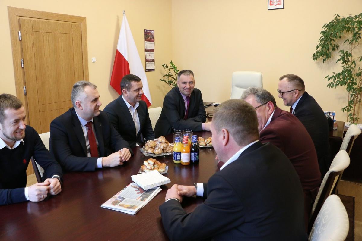 Spotkanie w jarosławskim starostwie odbyło się 4 marca br. Rozmowy dotyczyły obecnej i przyszłej współpracy. <br/>fot.Starostwo Powiatowe w Jarosławiu