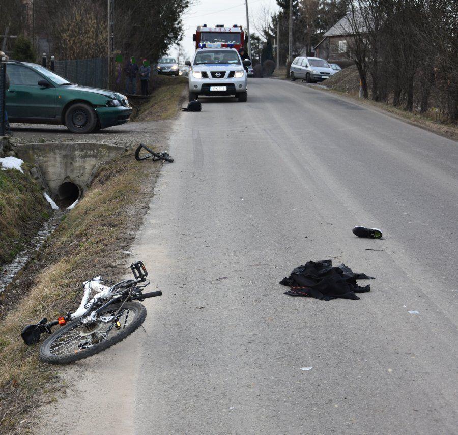 Ze wstępnych ustaleń policjantów z Komendy Powiatowej Policji w Brzozowie wynikało, że dziewczyna przejeżdżała przez jezdnię. Wówczas została potrącona przez kierującego audi...<br/>fot.KPP Brzozów