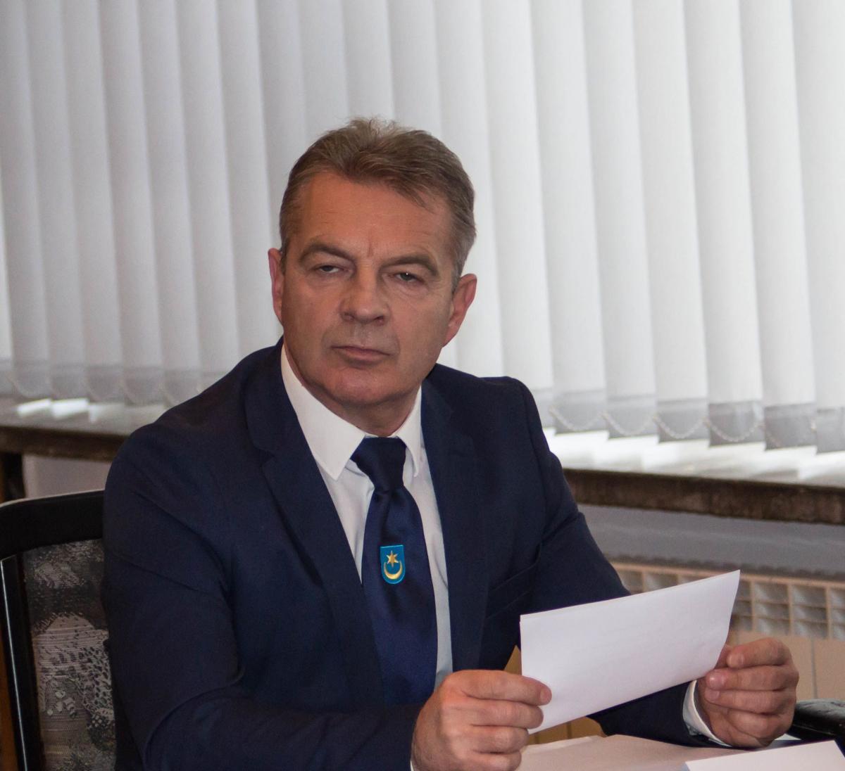 Na ostatniej sesji rady powiatu najwięcej pracy miał wicestarosta Jerzy Mazur – sprawozdanie z prac zarządu, które odczytał, zajęło 20 z 53 minut, jakie trwała sesja.<br/>fot.Bartłomiej Pacek