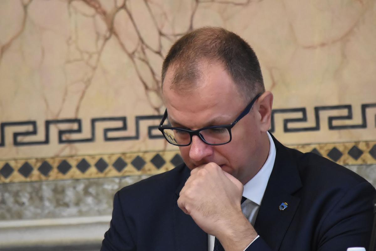 Prezydent nie może zerwać umowy i wybrać innego, dowolnego banku. W tej sytuacji można mieć tylko nadzieję, że Getin Bank wyjdzie na prostą. <br/>fot.Paweł Bugira