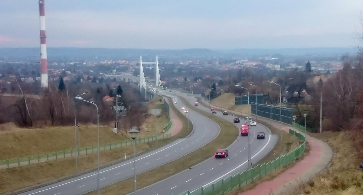 Wschodnia obwodnica Przemyśla połączyła drogę krajową nr 77 i 28 w stronę Medyki. Zachodnia ma połączyć DK 77 z DK 28 biegnącą w kierunku Sanoka. <br/>fot.Paweł Bugira