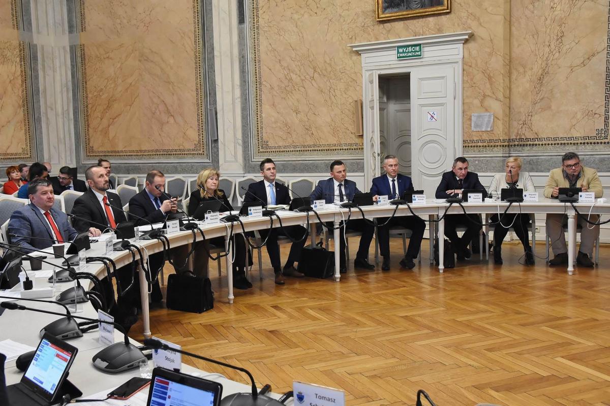 Opozycja ponownie nie poparła tegorocznego budżetu Przemyśla, ale częściowo wstrzymując się od głosu, pozwoliła na jego przyjęcie.<br/>fot.Paweł Bugira