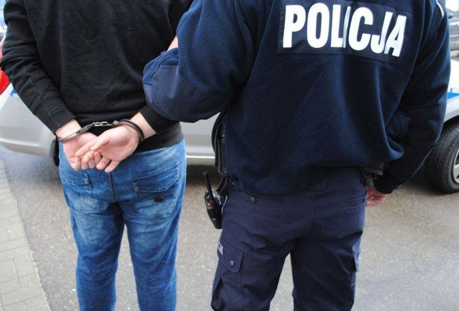 Zatrzymany przez policjantów nietrzeźwy kierowca stracił prawo jazdy. <br/>fot.archiwum policji